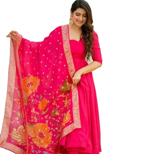 Làm cho ngày của bạn tỏa sáng với vải lụa chinon tinh khiết của chúng tôi <span class=keywords><strong>anarkali</strong></span> phong cách lớn Flair mẫu hoa in salwar kameez với dupatta - Product Image 1