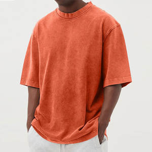 เสื้อยืดสำหรับผู้ชายที่เน้นเทรนด์ ผลิตอย่างภาคภูมิใจโดย Outfitize International - Product Image 6