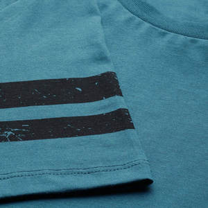 เสื้อยืดผู้ชายผ้าฝ้าย 100% สำหรับฤดูร้อน สไตล์ลำลอง ขายส่ง รับผลิตแบบ OEM/ODM ปรับแต่งได้ ทรงหลวม ลายเรียบ - Product Image 6