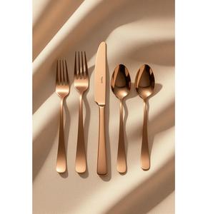 Couverts en acier inoxydable finis en cuivre, conçus pour rendre chaque repas grandiose, élégant et intemporel - Product Image 1