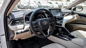 VEHÍCULO USADO 2022 TOYOTA CAMRY GLE 2.5L 6KM 100HP 5 CILINDROS 4 TIEMPOS Gasolina V6 DIÉSEL Transmisión AUTOMÁTICA - Product Image 2