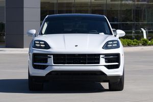 Porsche Cayenne S E-Hybrid Coupé 2025 - Product Image 1