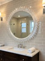 Miroir mural LED moderne haut de gamme personnalisable en verre d'agate fait main avec cadre en bois, taille standard, effet rivière naturelle, pour mariage