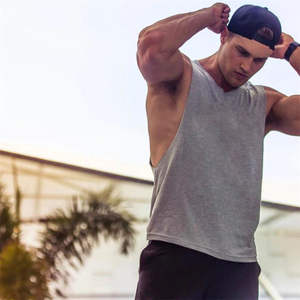 Camiseta de tirantes de verano para hombre, ropa informal de gimnasio de poliéster de secado rápido, decoración de cadenas bordadas de bolsillo con estampado de estilo muscular de Color sólido - Product Image 4