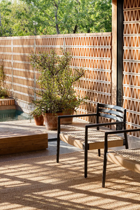 Haute qualité en bois massif accoudoir salle à manger chaise balcon dossier chaise en bois massif hôtel café corde tissé chaise - Product Image 4