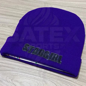Gorro de invierno personalizado con bordado, unisex, de punto suave, acrílico, cálido, para venta al por mayor. - Product Image 1