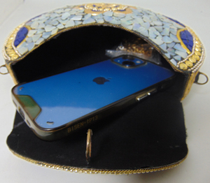 Pochette de soirée bohème vintage avec chaîne décorée de perles, de luxe pour femmes - Product Image 3