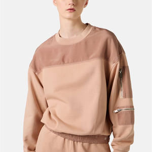 Sudadera de mujer transpirable impresa personalizada con logotipo de marca OEM Streetwear Look fabricante de etiqueta privada para el invierno - Product Image 5