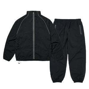 ชุดเซ็ต 2 ชิ้น กางเกงแทร็คไนลอนย่นแบบซิปสูง พร้อมเสื้อแจ็คเก็ตกันลมไนลอน  สำหรับผู้ชาย สไตล์สตรีทแวร์  ขอบยางยืด  แบบยูนิเซ็กส์ - Product Image 1