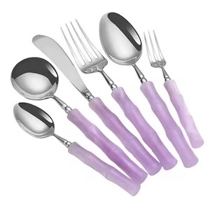 Ensemble de couverts en argent fini pour une salle à manger élégante Vaisselle moderne pour la maison Cuisine élégante et utilisation familiale - Product Image 4