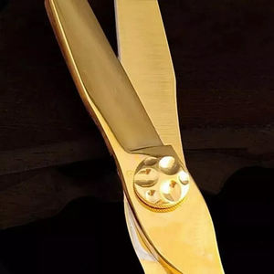 Tijeras de corte de pelo de alta calidad, maquinillas de afeitar de Color dorado, borde afilado, tijeras de peluquero VG10 de 6,0 pulgadas con reposapiés - Product Image 3