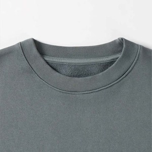 เสื้อสเวตเตอร์คอกลมมีฮู้ดแบบสวมหัวทรงหลวมสีพื้นสำหรับผู้ชายเสื้อกันหนาวลำลองแบบธรรมดาตามสั่งจากโรงงาน - Product Image 3