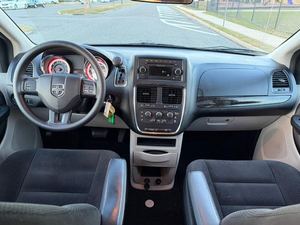 ดอดจ์ แกรนด์ คาราวาน เอสอี พลัส ปี 2016 ขับเคลื่อนล้อหน้า พวงมาลัยซ้าย 7 ที่นั่ง - Product Image 3