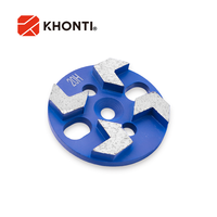 Disques abrasifs diamantés à quatre segments de flèche de 4 pouces Disques abrasifs personnalisés OEM pour béton Terrazzo avec axe