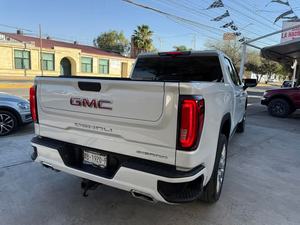 รถบรรทุกมือสอง GMC SIERRA DENALI CREW CAB ปี 2021 เครื่องยนต์ <4 ลิตร ภายในสีเข้ม พวงมาลัยซ้าย - ขายดีพร้อมส่งเสริมการขายและการจัดส่ง - Product Image 6