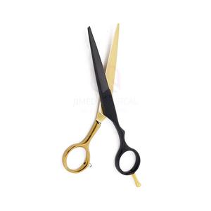 กรรไกรร้านเสริมสวยสีทองสีดำแบบปรับได้สำหรับสไตลิสผมทื่อแหลมเหล็กพรีเมี่ยมที่วางนิ้วความสบาย - Product Image 5