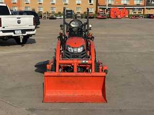 Tractor KUBOTA BX2680 usado - Product Image 2