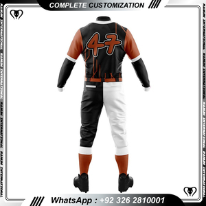 Maillots de baseball pour femmes avec des coupes et des matériaux modernes - Product Image 3