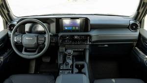 Toyota Land Cruiser TXL 2.4L SUV Automático R20 de Cuero Blanco con Volante a la Izquierda, Gasolina, Luces LED y Techo Panorámico, Usado 2026 |   Exportación - Product Image 3