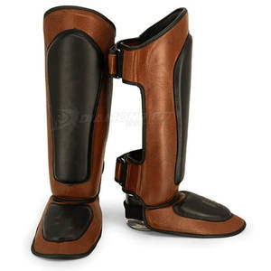 Protège-tibias de boxe en cuir de haute qualité à bas prix quantité minimale de commande fabriqué au Pakistan pour une utilisation par des adultes - Product Image 2