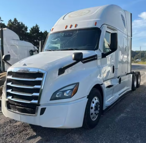 Camión semirremolque Cascadia 126 Sleeper 2021, nuevo y usado, con techo elevado, motor Detroit de 455 HP, transmisión Dt12 de 12 velocidades - Product Image 2