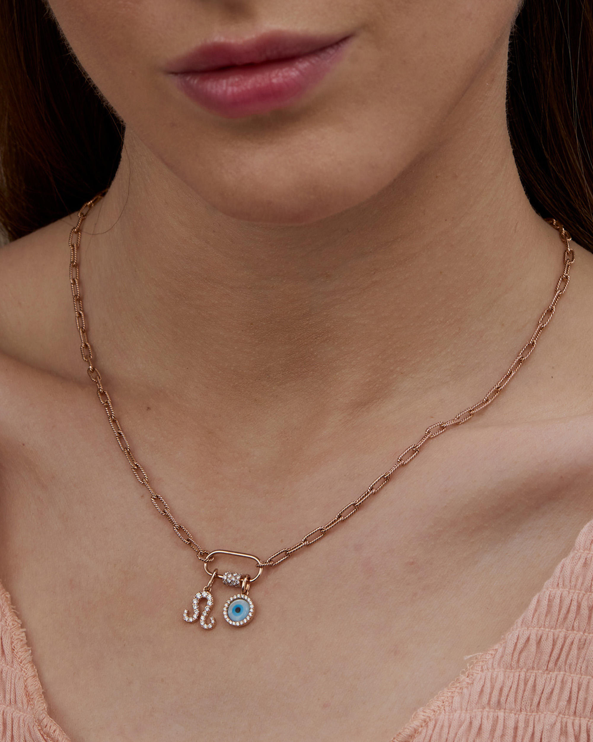 สีเหลืองทอง