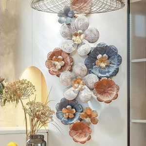 Nueva flor arte de pared de metal diseño moderno arte de pared de metal decoración de pared abstracta decoración del hogar Venta caliente para sala de estar dormitorio Hotel - Product Image 2