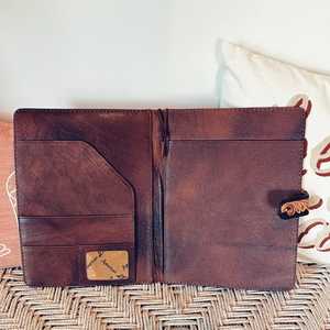 Nouveauté : Porte-documents en cuir véritable bohème d'automne, écologique, avec motif floral, de haute qualité, couleur personnalisée - Product Image 2