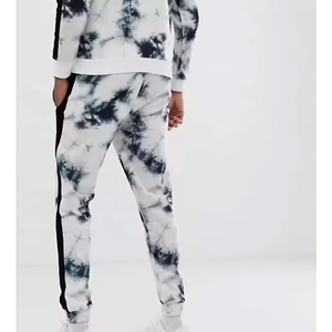 Diseño personalizado Tie Dye Skull Unisex Chándal Transpirable Oversized Winter Short Set Sin Sudadera con capucha para hombres y mujeres para adultos - Product Image 6