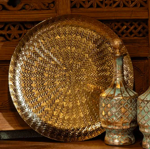 Plato de Servir Redondo de Porcelana Repujada Artesanal con Logotipo Personalizado, Ecológico para Decoraciones de Comedor Elegantes - Product Image 3