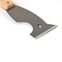 Grattoir en acier au carbone à long manche avec lame flexible et durable pour un travail précis