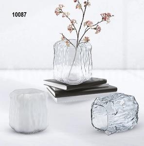 Vase en verre Moltan - Product Image 1
