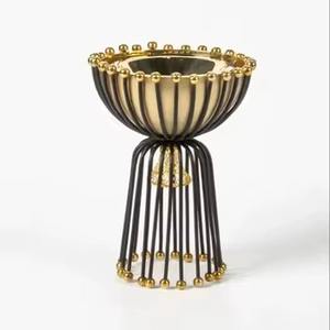 ชามผลไม้โลหะดีไซน์โค้งมนพร้อมเทคนิคการแกะสลักภาชนะใส่ผลไม้ตกแต่งสดใหม่เป็นมิตรต่อสิ่งแวดล้อมทำด้วยมือ - Product Image 2