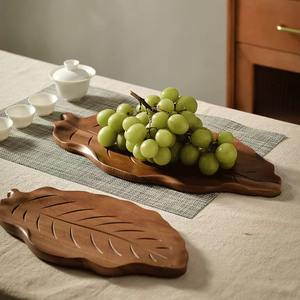 Notre plateau de service en feuilles de bois parfait pour transporter des collations, du thé et des desserts idéal pour impressionner vos invités tendance d'arrivée chaude - Product Image 3