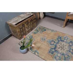 Alfombra Vintage de 3.8x7 pies, Alfombra Turca con Diseño Floral Azul - Product Image 5