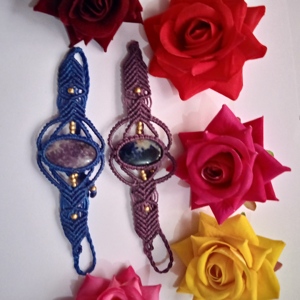 สร้อยข้อมือแมคคราเม่มิตรภาพกับหินลาบราดอไรต์และคอร์ดผสมสีทำด้วยมือคอร์ดแบบปรับได้สำหรับของขวัญวันพ่อและคริสต์มาส - Product Image 4