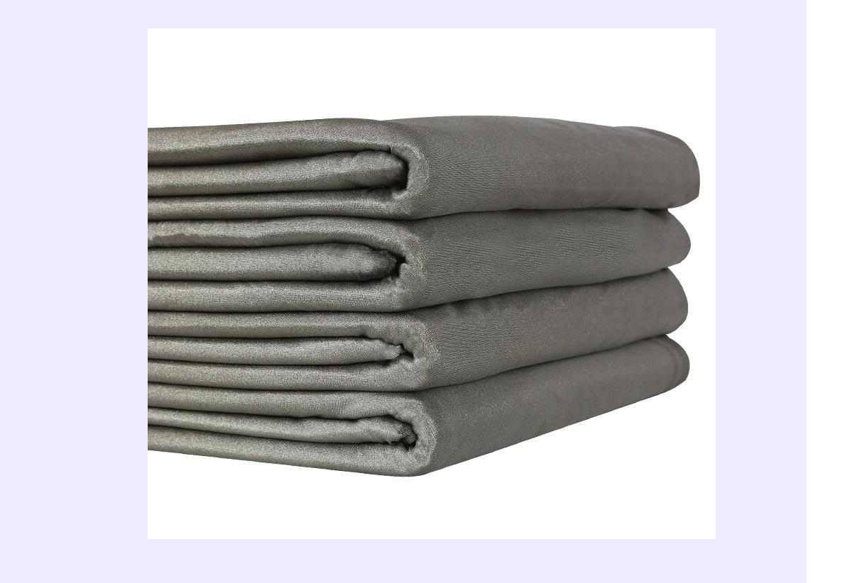 1 meter long x 1.5 meters wide