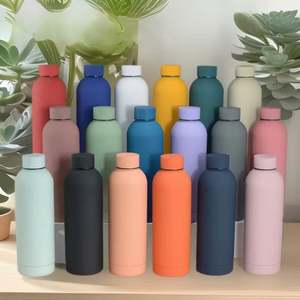 Botella de Agua Térmica de Acero Inoxidable con Aislamiento al Vacío de Doble Pared, Boca Pequeña, 750 ml, con Recubrimiento de Goma - Product Image 1