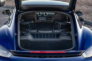 2023 718 Cayman GT4 RS ~4 100 milles, Pack Weissach, Très bien équipé - Product Image 5