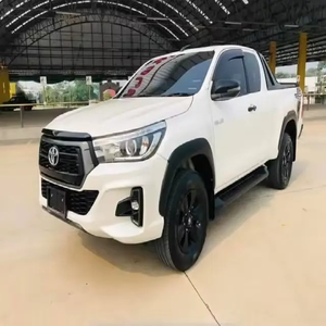 Hilux 2024 USADO, Volante a la Izquierda, Asientos de Cuero, Cámara Trasera, Pantalla Táctil, Faros de Xenón, 1-25000 Millas, Euro IV, 5 Plazas - Product Image 3
