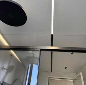 Panneaux <span class=keywords><strong>de</strong></span> <span class=keywords><strong>plafond</strong></span> en nid d'abeille en aluminium ignifuges et résistants à l'humidité légers pour la décoration <span class=keywords><strong>de</strong></span> <span class=keywords><strong>plafond</strong></span> intérieur - Product Image 3