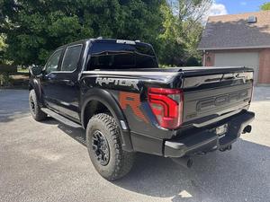 Modèle d'exportation populaire 2025 Ford F-150 Raptor R Supercharged 5.2-Liter Predator V8 - Product Image 3