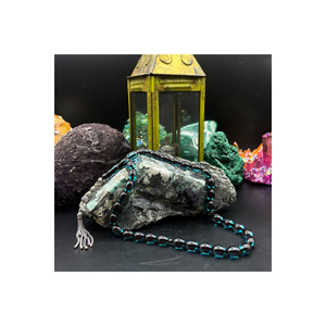 Cuentas de Oración de Vidrio Azul Hechas a Mano, Corte Ovalado con Borla Plateada - Product Image 1