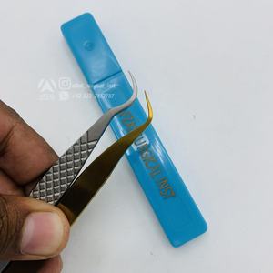 Pince à épiler professionnelle japonaise en acier inoxydable pour extension de cils Gold Diamond Grip Nano Fiber Applicateur de volume pointu incurvé - Product Image 4
