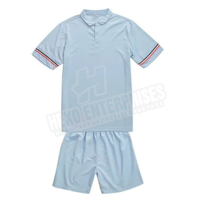 Ensembles de football d'équipe à séchage rapide, uniformes de football bon marché, uniformes de football fabriqués au Pakistan pour hommes, respirants et à séchage rapide - Product Image 3