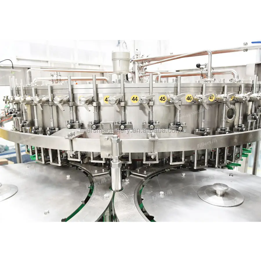 3000BPH kleine Maschine zum Abfüllen von kohlensäurehaltigen Getränken mit ganzem Set Getränke-Mischsystem