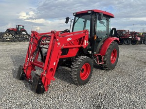 Excelente Proveedor, Potente Tractor TYM T654 Multifuncional Usado con Cargador, 67HP, 4x4, Buen Precio, Tractor Agrícola - Product Image 6