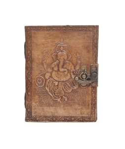 Dieu Ganesh en relief Vintage en cuir véritable Journal couleur charbon de bois cahier avec laiton Antique C-Lock & blanc papiers journal - Product Image 1