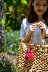 Bolsa de cuentas de jacinto de agua para mujer hecha a mano para vacaciones de verano buen precio al por mayor 2023 - Product Image 2