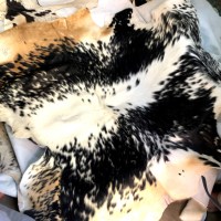 Cuir de peau de vache à grain riche fabriqué en usine OEM 1mm-2mm 100 pièces AL-447 solides Multi très bienvenu QA fabricants de gaine PK